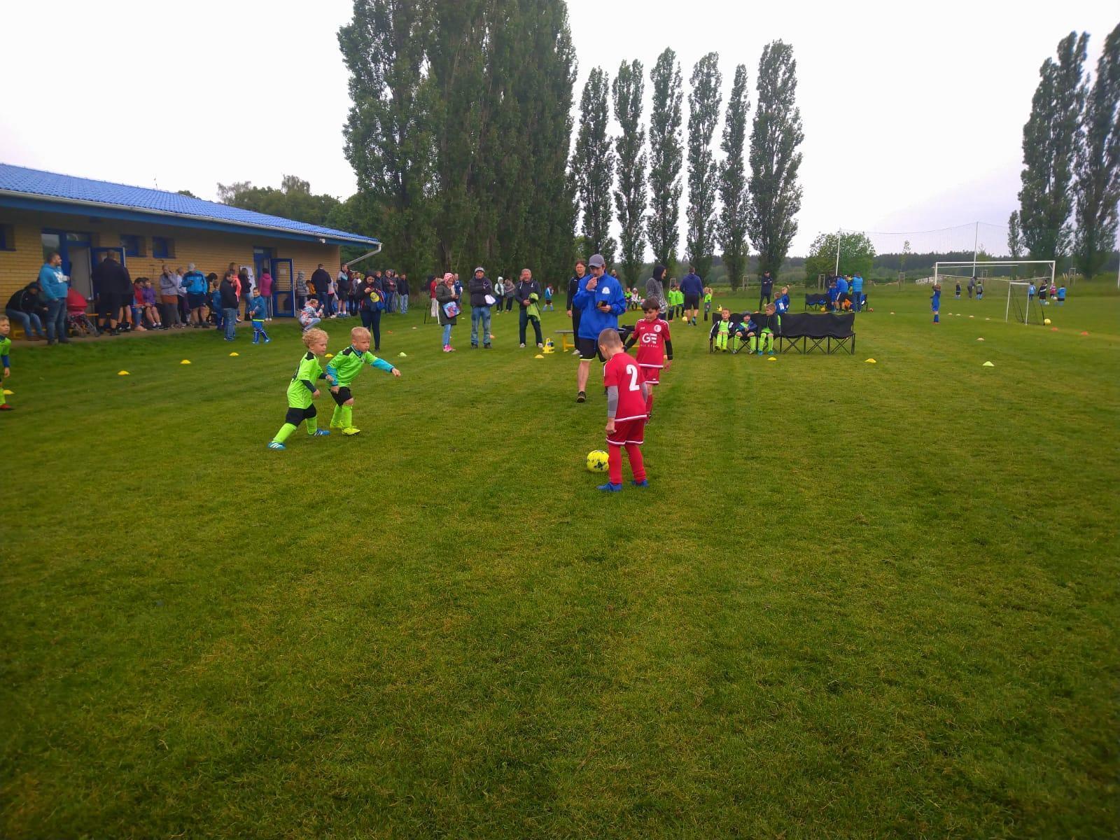 Naši nejmenší naděje jsou stříbrný