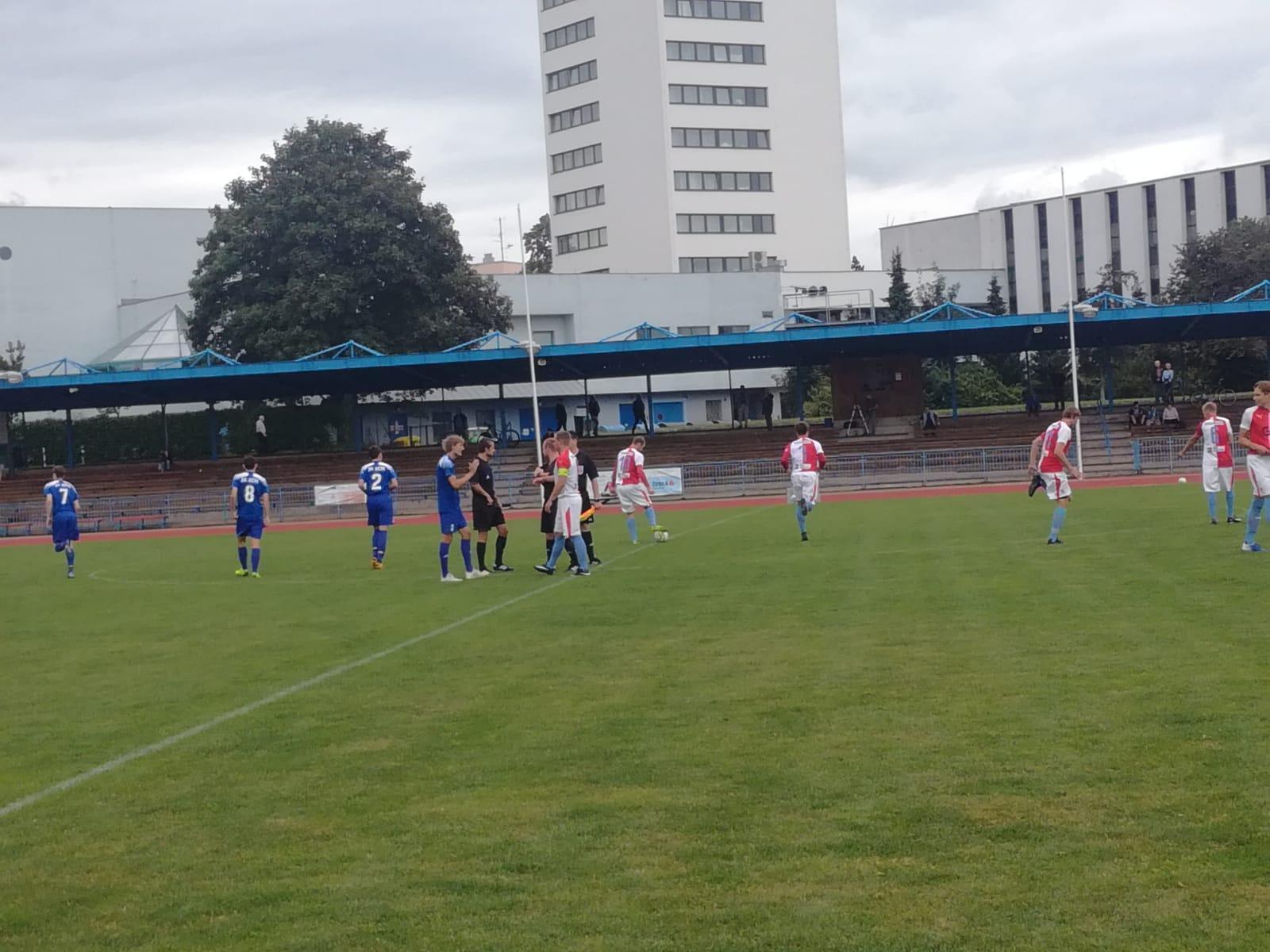 Rumcajs by se nestačil divit, Slavia vyloupila Řáholec